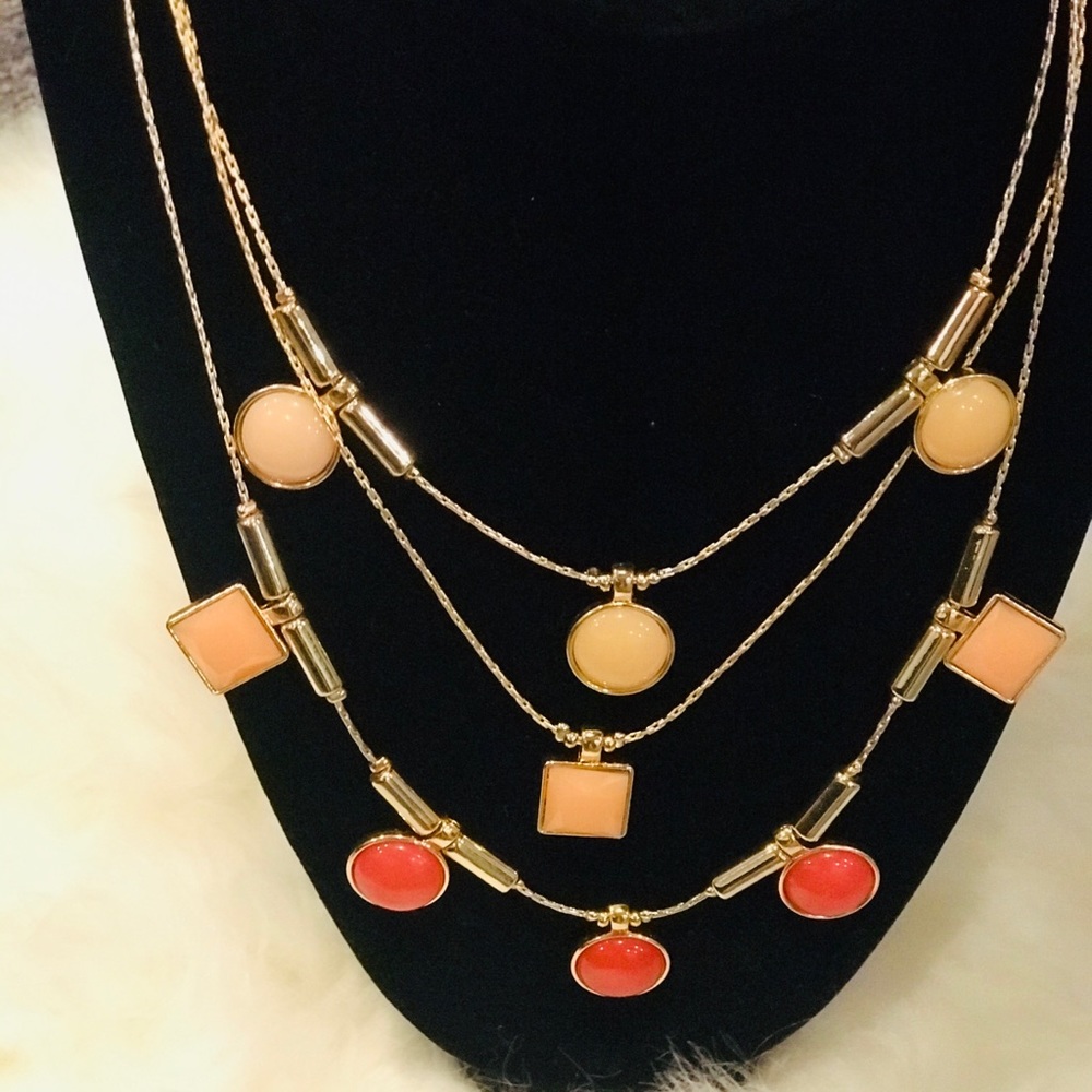 Never worn NY&CO multi layered necklace